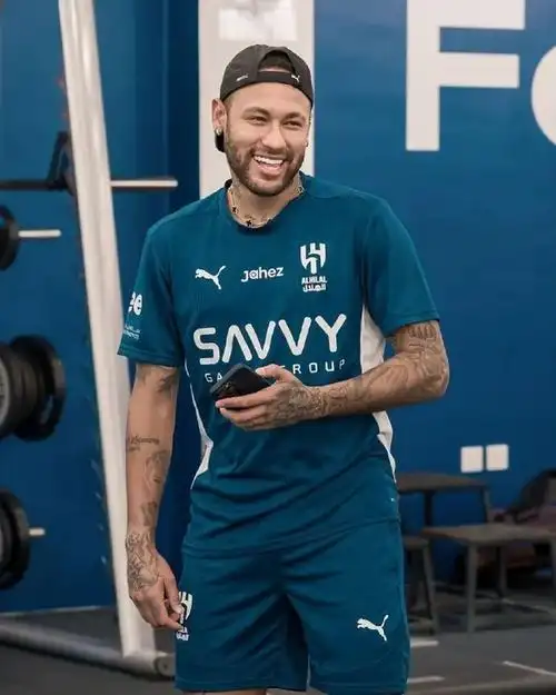 长传为利雅 长传为利雅