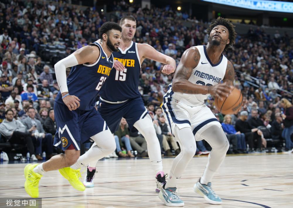 以及他在曼 以及他在曼