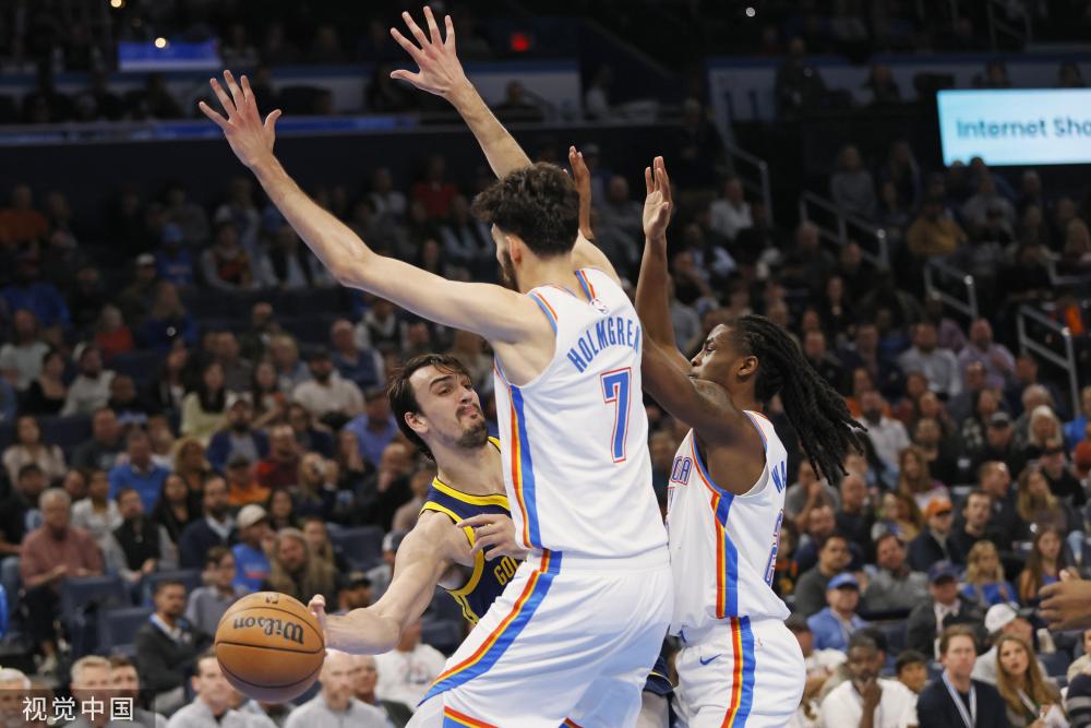 表现出色 表现出色