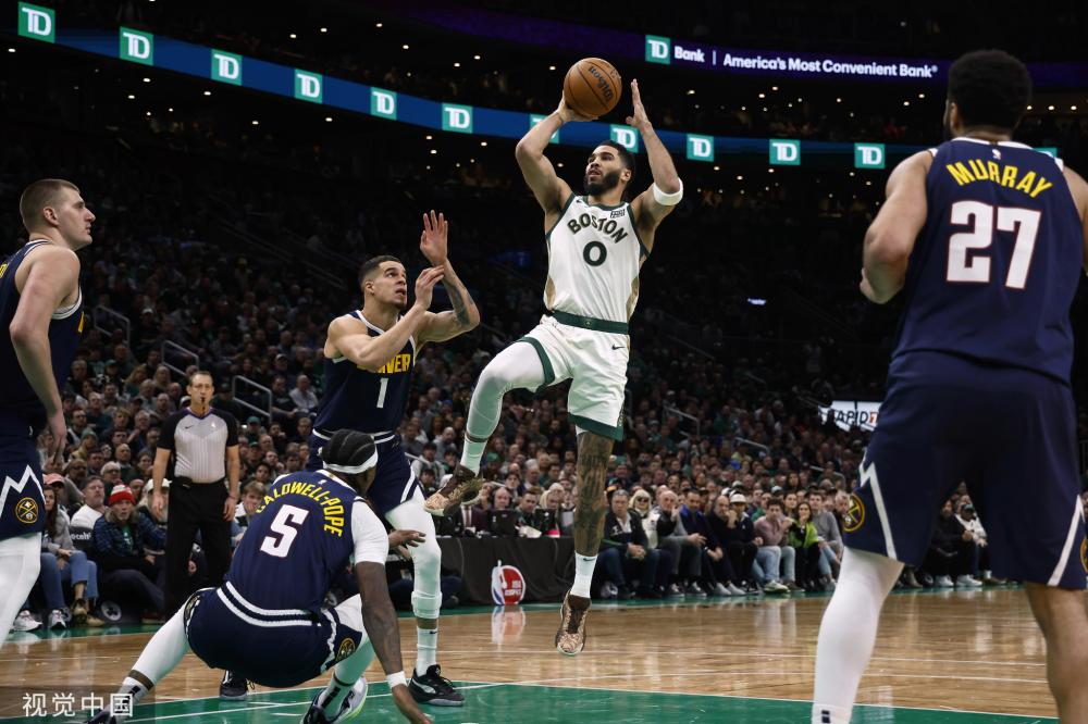 并且染红 并且染红